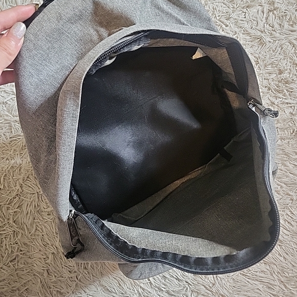 *SOLD* Eastpak Gray Backpack School College Commute Travel Vacation. MSRP $63 90 - Picture 9 of 10
